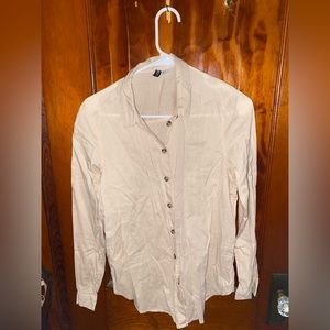 Long- sleeved shirt